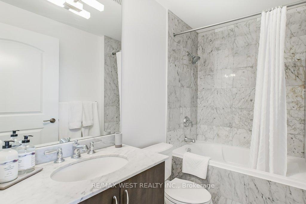 Photo 21 of Unit 818, 1 Bedford Road, Toronto, The Annex — HOMEH