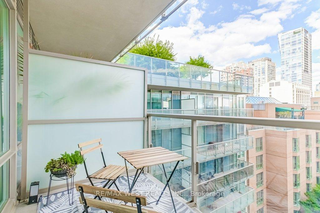 Photo 24 of Unit 818, 1 Bedford Road, Toronto, The Annex — HOMEH