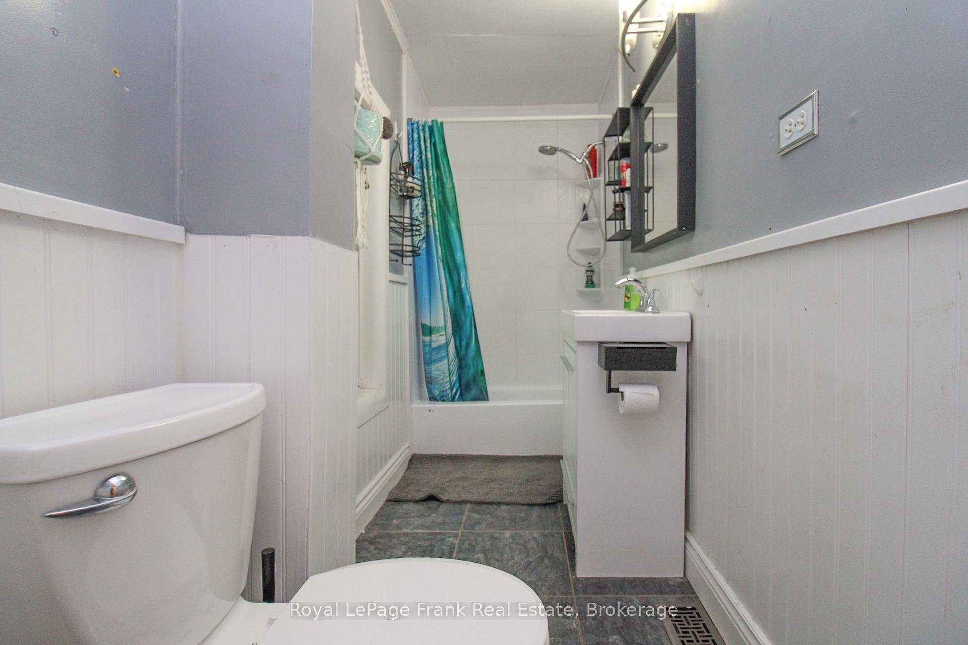 Photo 15 of 460 Howden Street, Peterborough, Otonabee Ward 1 — HOMEH