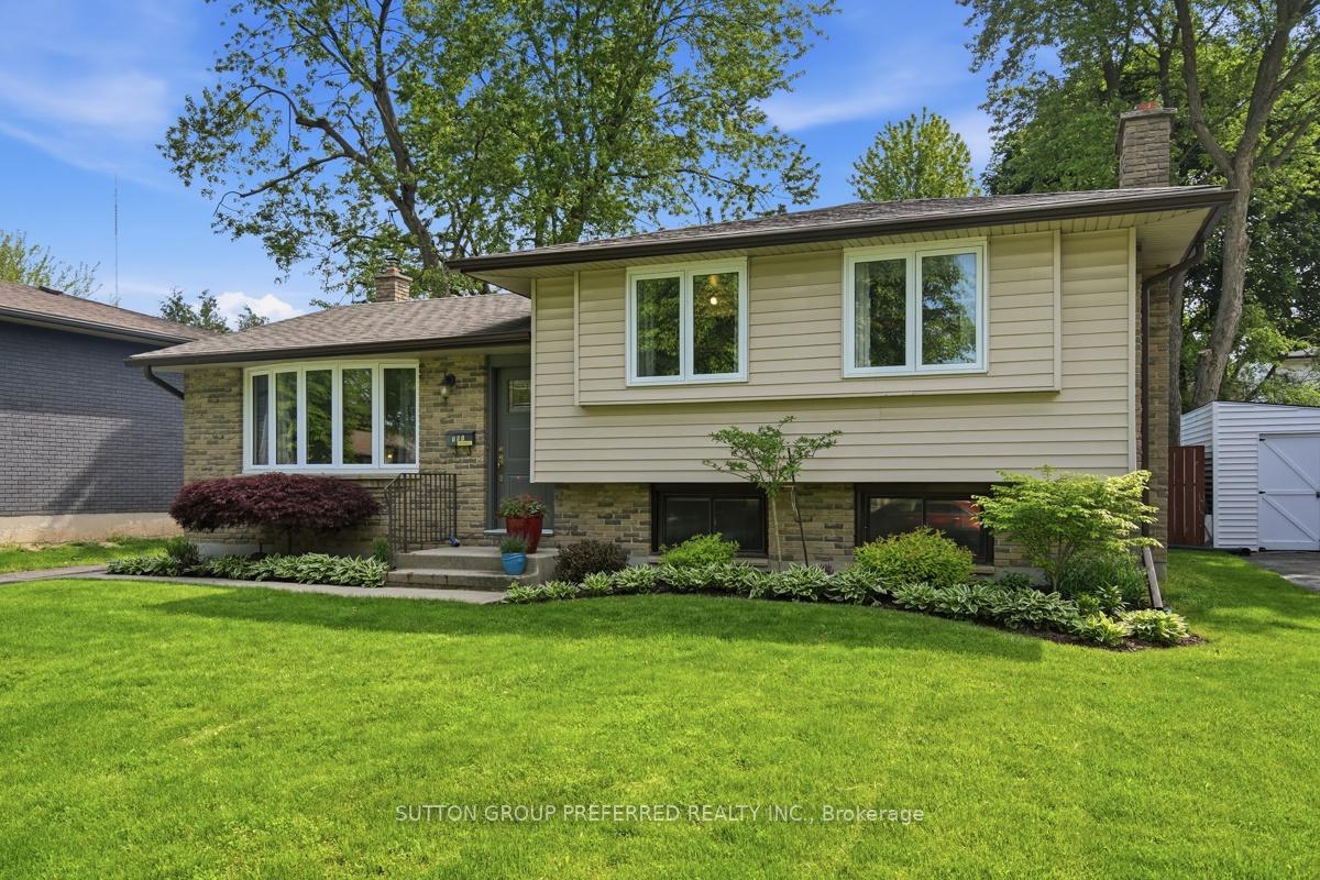 Photo 2 of 151 St Clair Crescent, London, South O — HOMEH