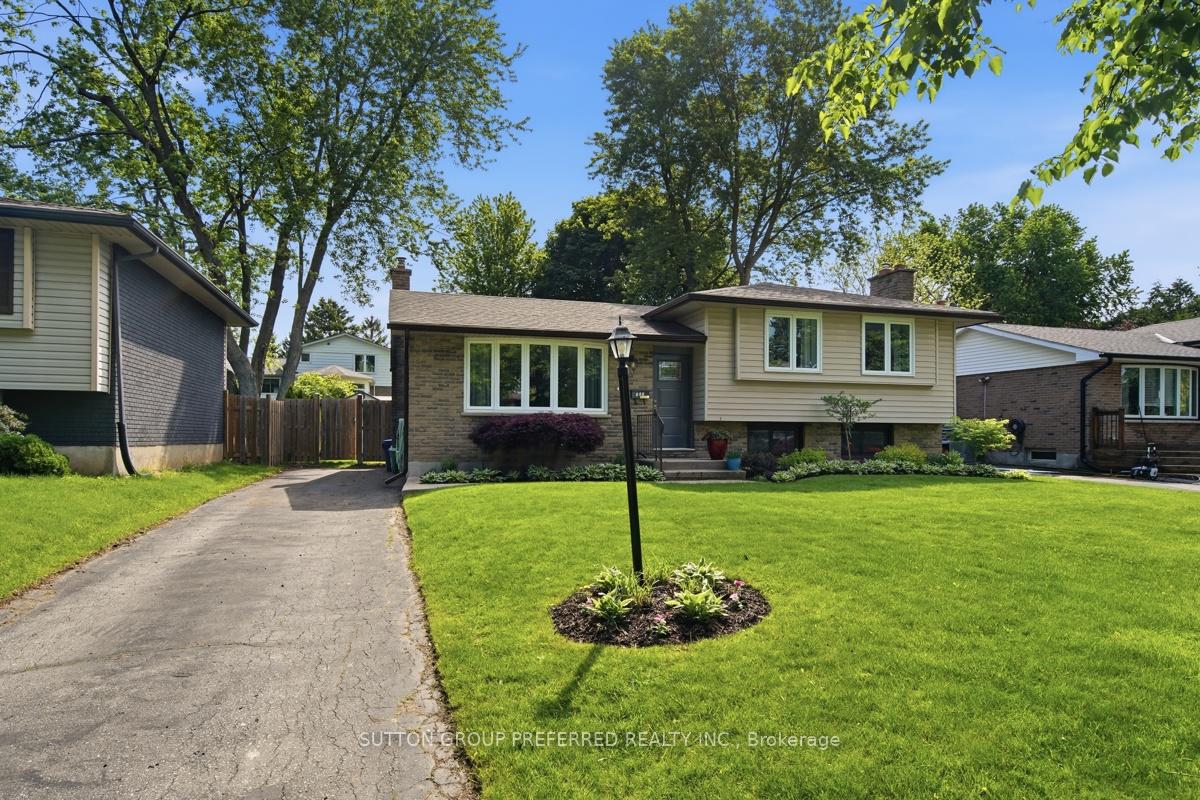 Photo 3 of 151 St Clair Crescent, London, South O — HOMEH