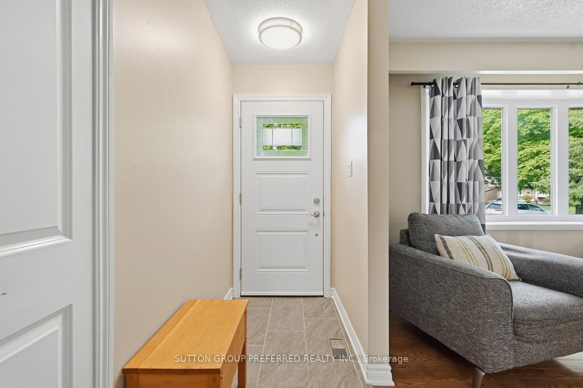 Photo 5 of 151 St Clair Crescent, London, South O — HOMEH