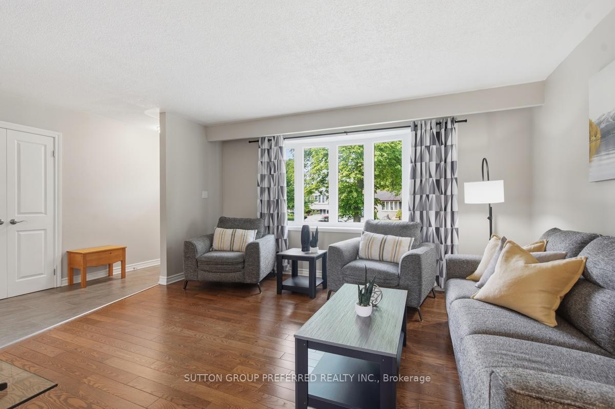 Photo 9 of 151 St Clair Crescent, London, South O — HOMEH