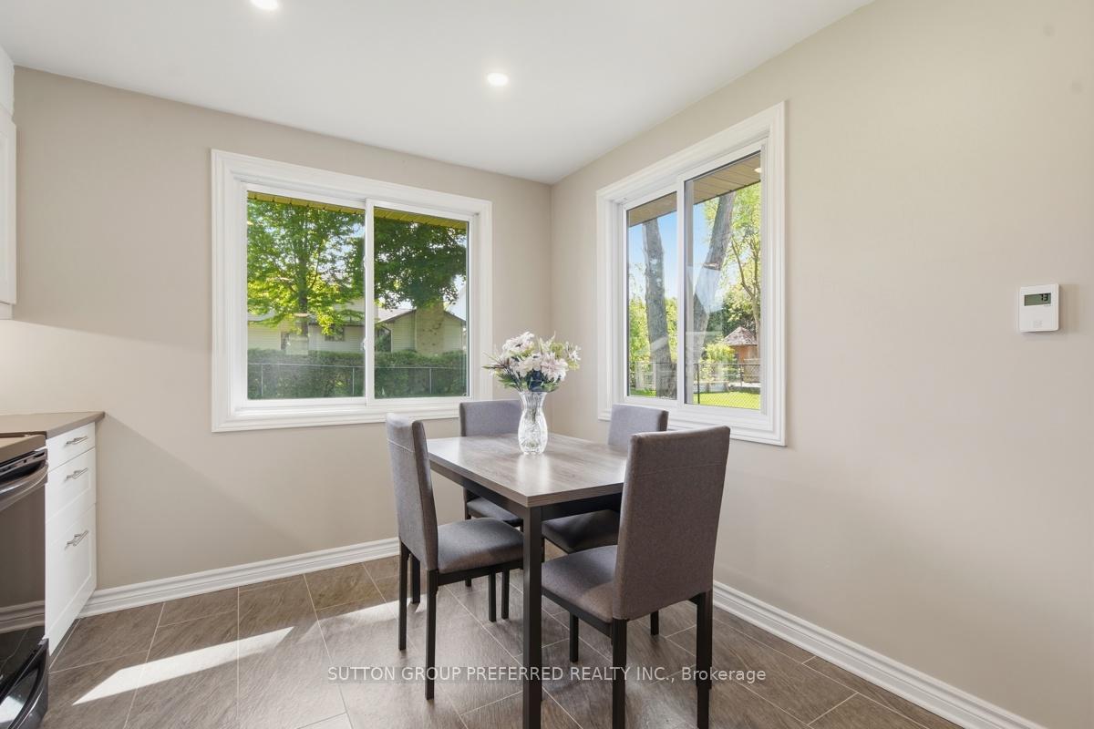 Photo 18 of 151 St Clair Crescent, London, South O — HOMEH