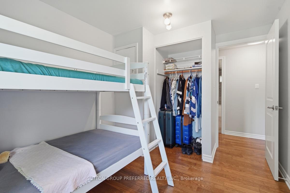 Photo 25 of 151 St Clair Crescent, London, South O — HOMEH