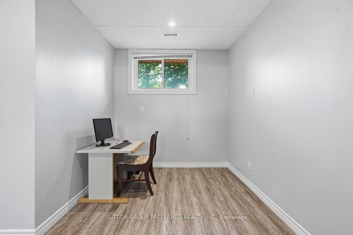 Photo 34 of 151 St Clair Crescent, London, South O — HOMEH