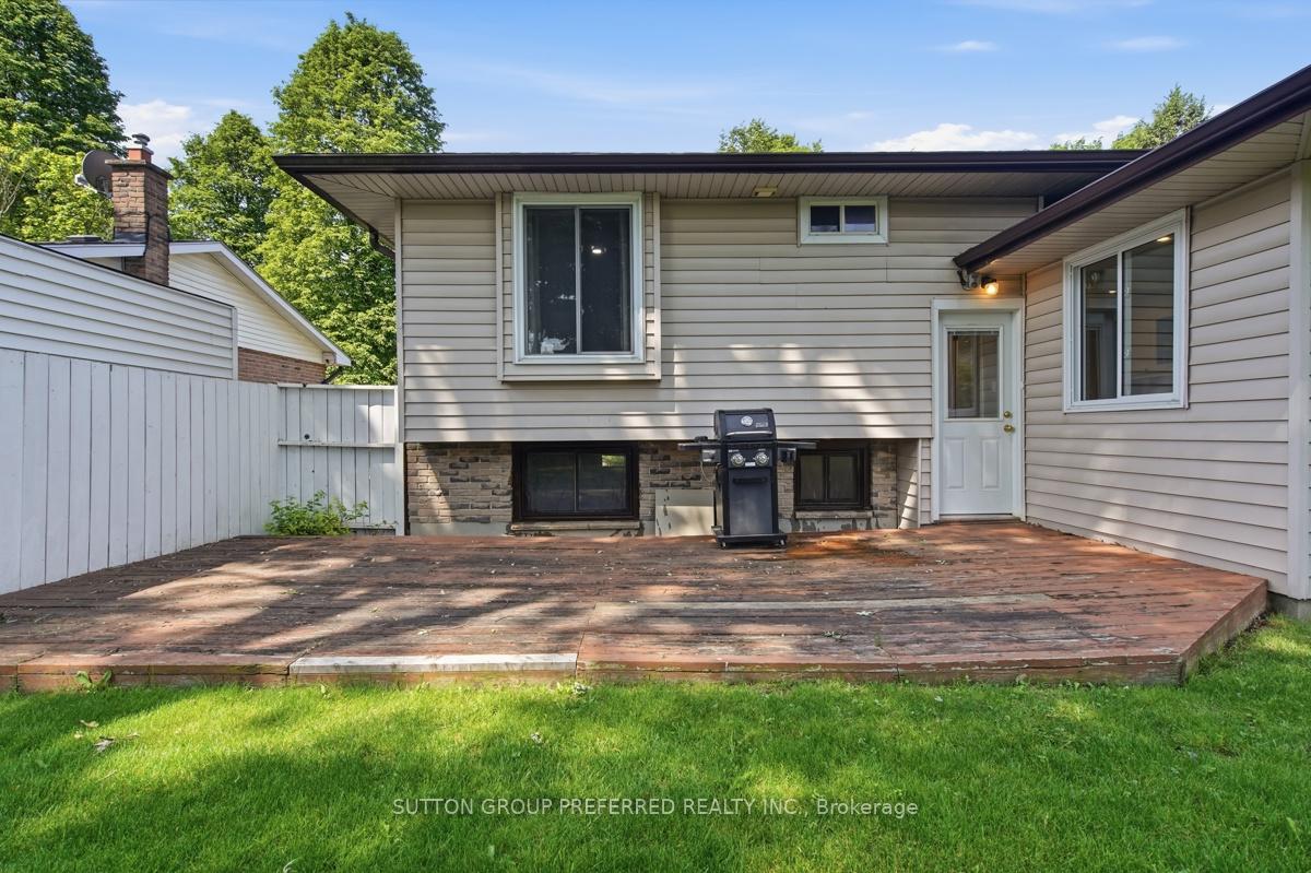 Photo 42 of 151 St Clair Crescent, London, South O — HOMEH
