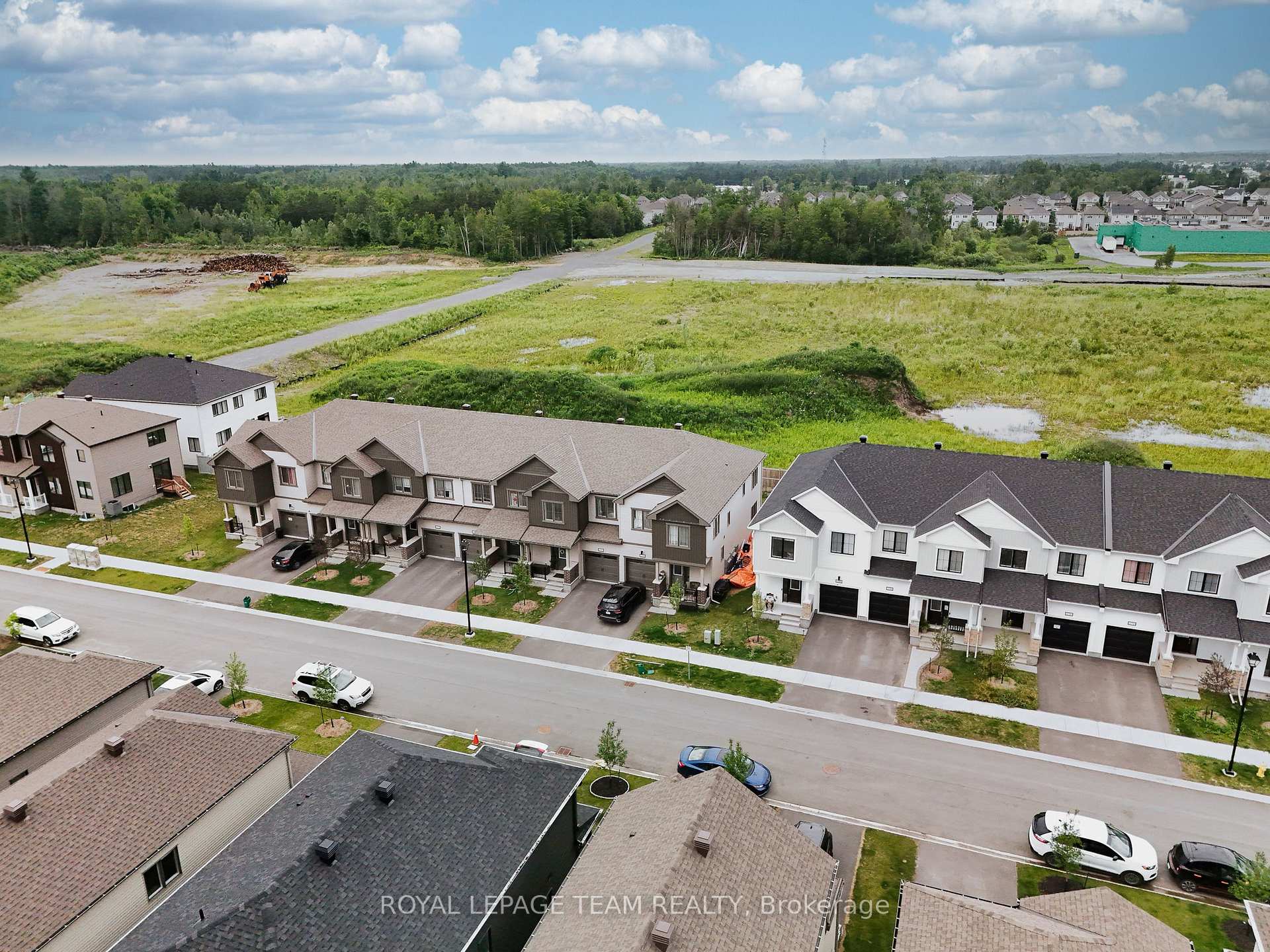 Photo 39 of 184 Robert Perry Street, North Grenville, North Grenville Twp (Kemptville South) — HOMEH