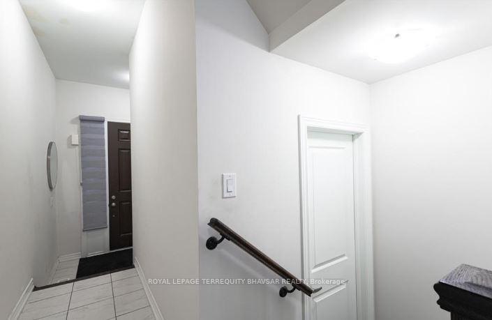 Photo 6 of 8 Grassbourne Avenue, Kitchener, Huron Park — HOMEH