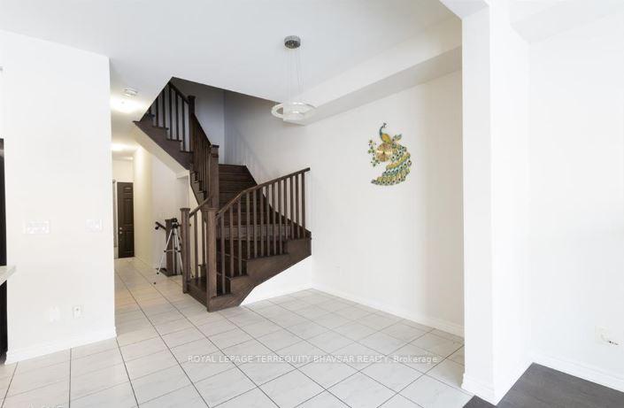 Photo 7 of 8 Grassbourne Avenue, Kitchener, Huron Park — HOMEH