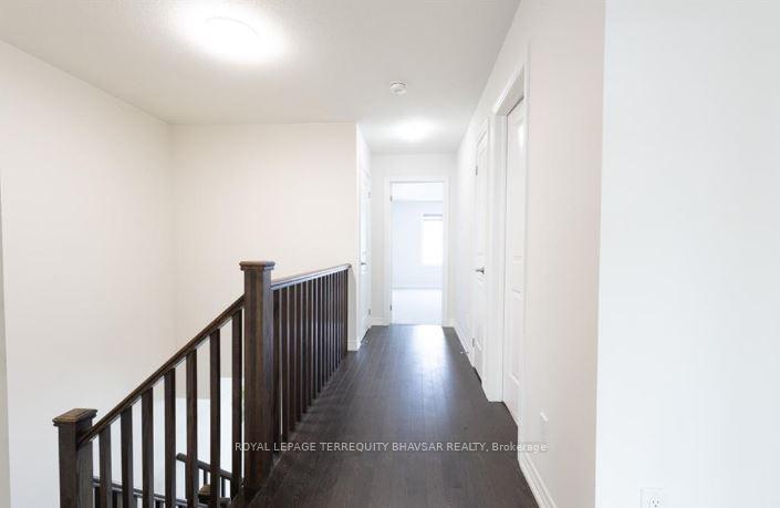 Photo 16 of 8 Grassbourne Avenue, Kitchener, Huron Park — HOMEH