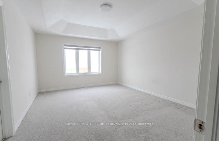 Photo 17 of 8 Grassbourne Avenue, Kitchener, Huron Park — HOMEH
