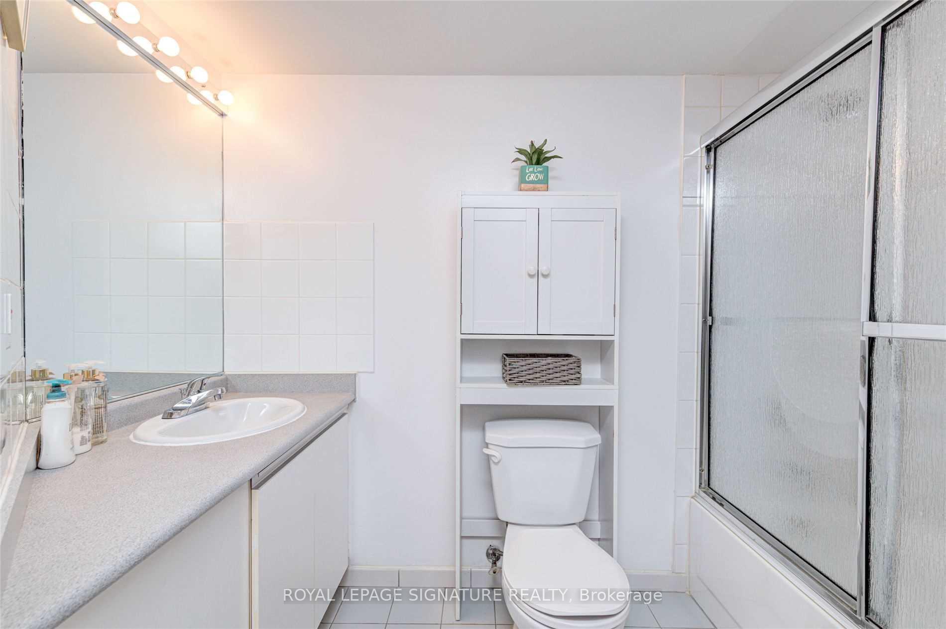 Photo 11 of Unit 1406, 5 Rowntree Road, Etobicoke, Mount Olive-Silverstone-Jamestown — HOMEH