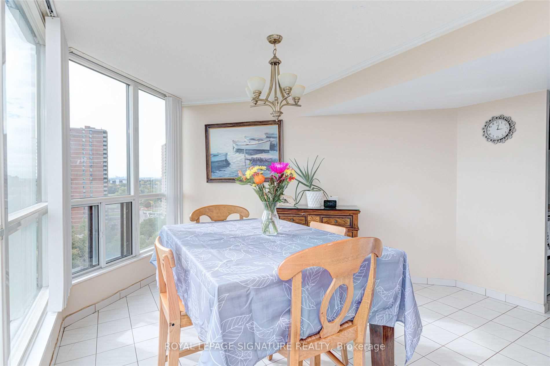 Photo 13 of Unit 1406, 5 Rowntree Road, Etobicoke, Mount Olive-Silverstone-Jamestown — HOMEH