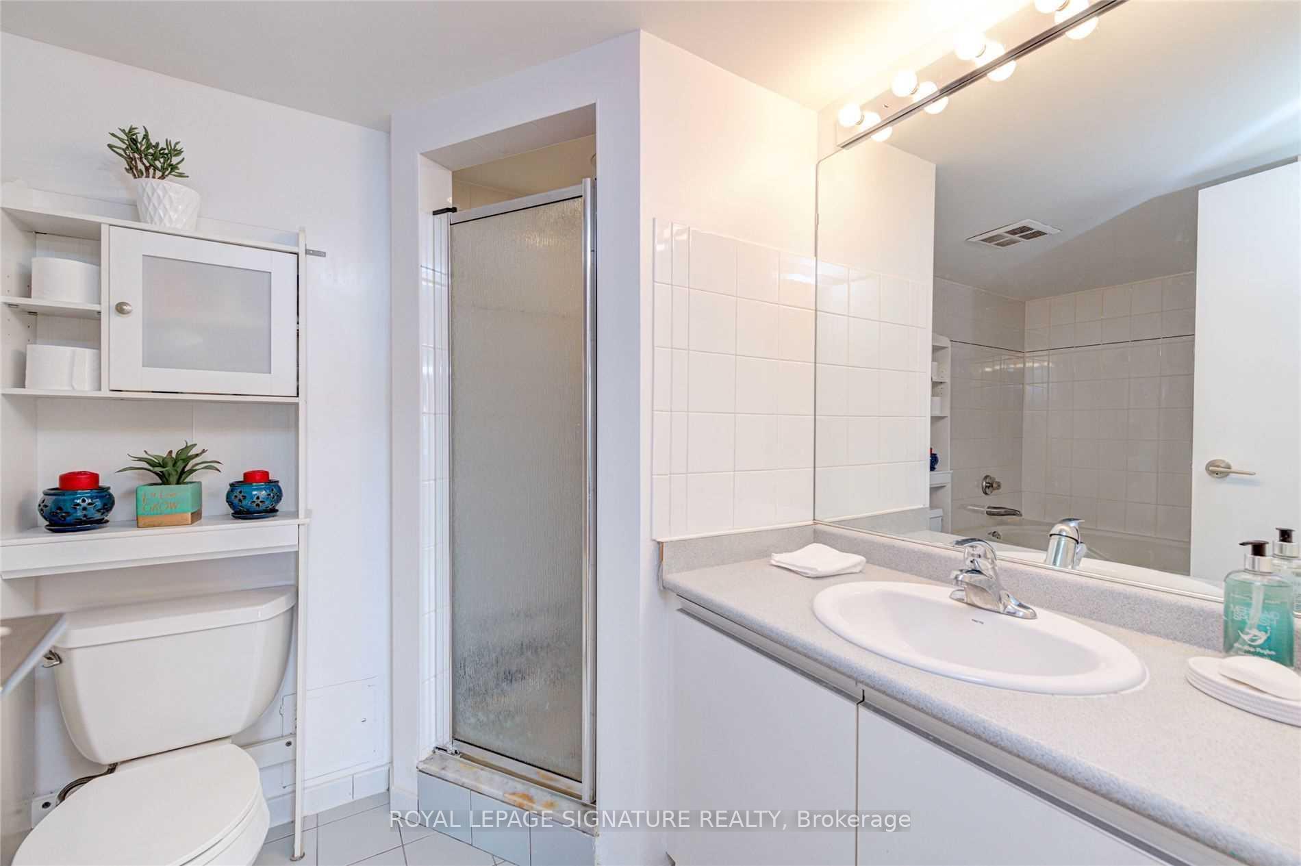 Photo 18 of Unit 1406, 5 Rowntree Road, Etobicoke, Mount Olive-Silverstone-Jamestown — HOMEH