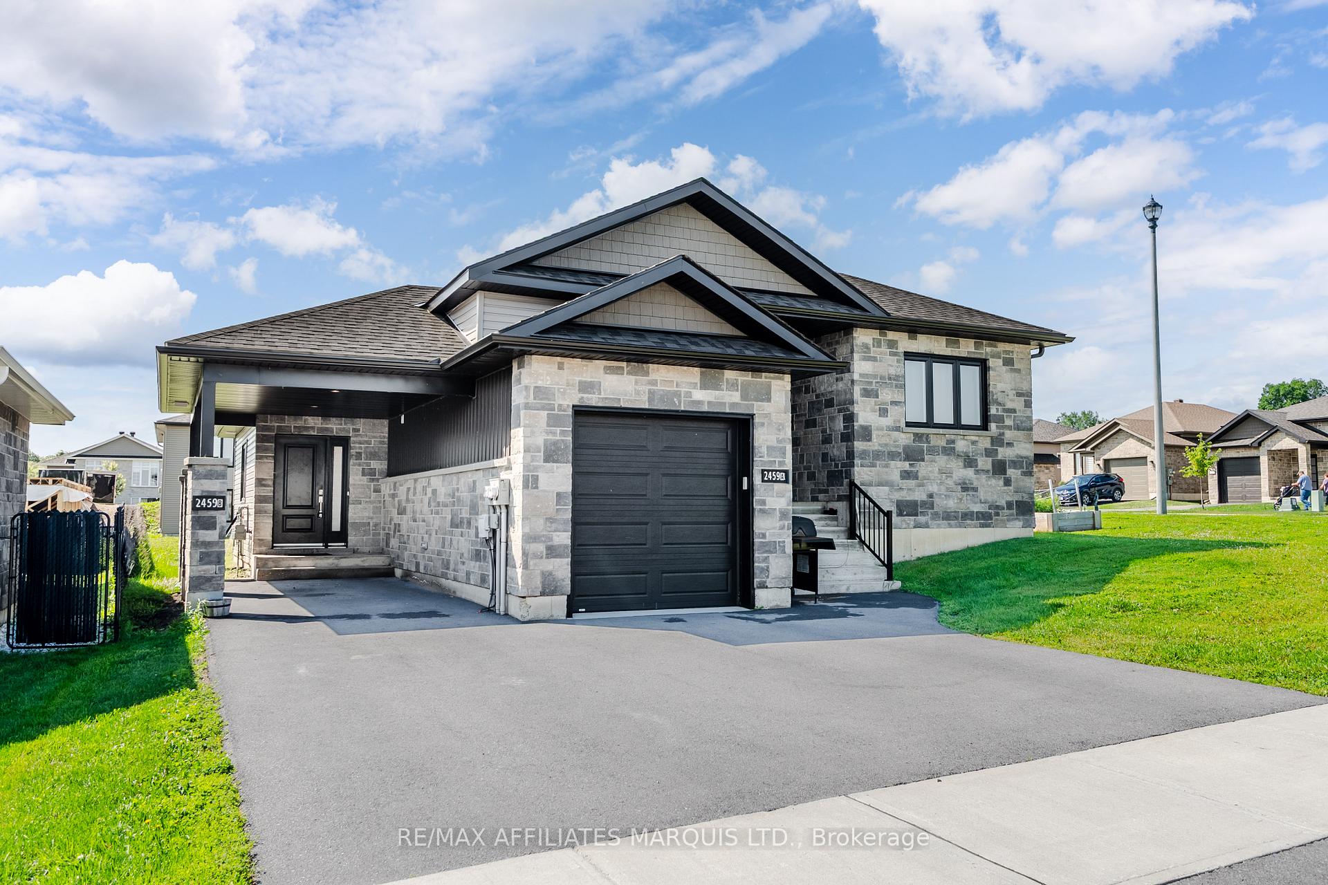 Photo 1 of 2459 Watson Crescent, Cornwall, Cornwall — HOMEH