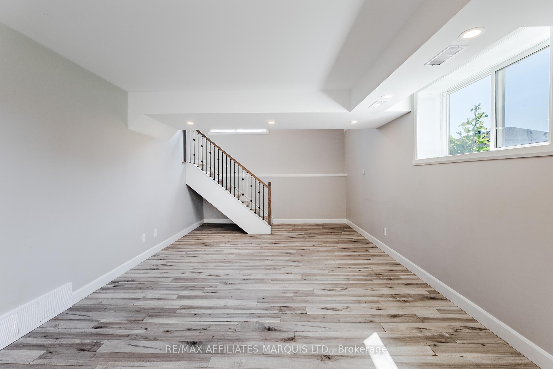 Photo 10 of 2459 Watson Crescent, Cornwall, Cornwall — HOMEH