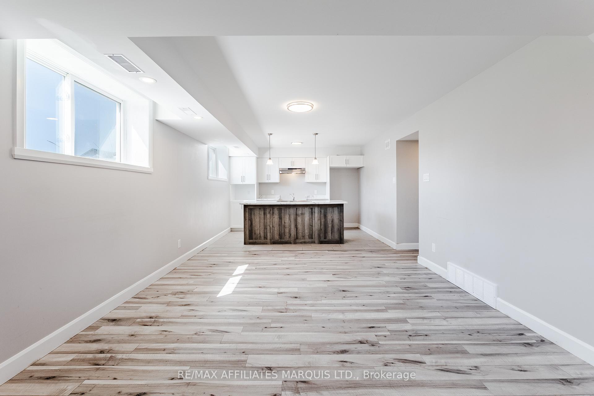 Photo 11 of 2459 Watson Crescent, Cornwall, Cornwall — HOMEH