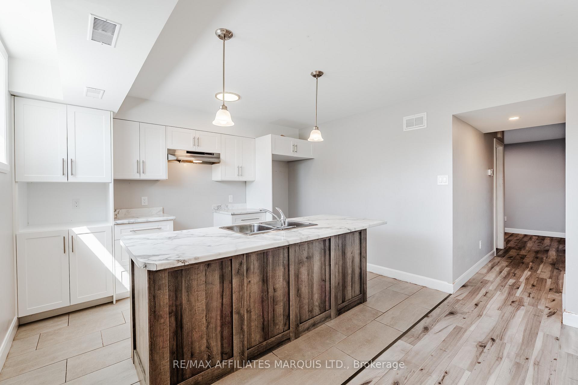 Photo 13 of 2459 Watson Crescent, Cornwall, Cornwall — HOMEH