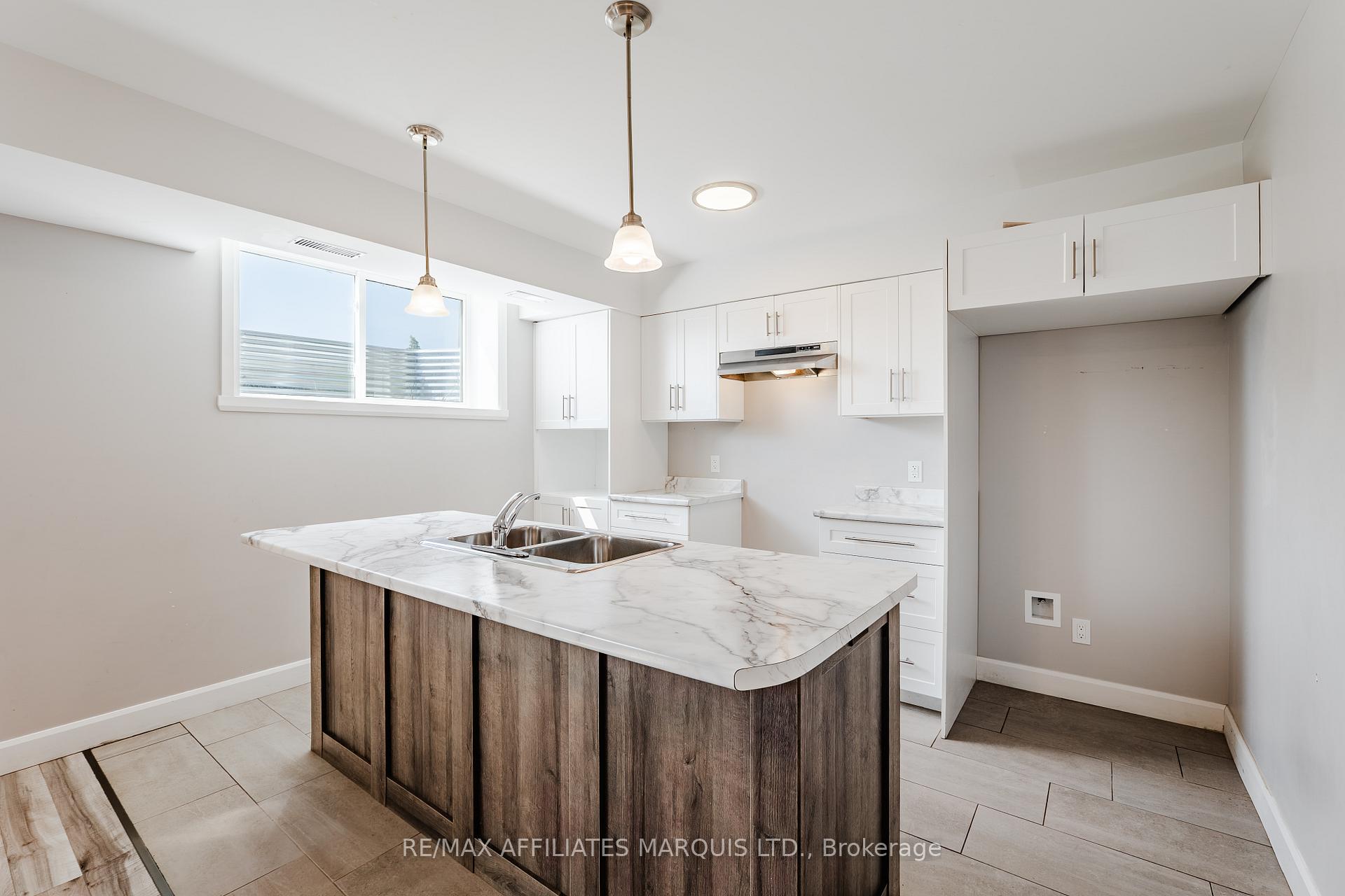 Photo 15 of 2459 Watson Crescent, Cornwall, Cornwall — HOMEH