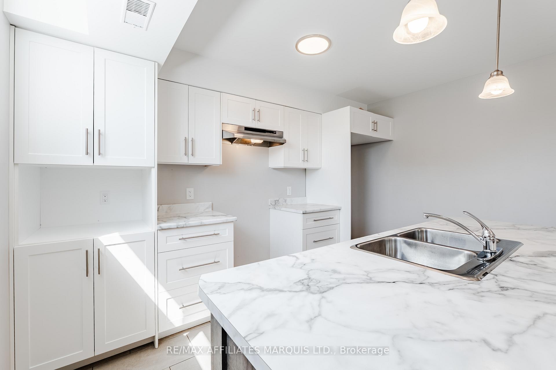 Photo 16 of 2459 Watson Crescent, Cornwall, Cornwall — HOMEH
