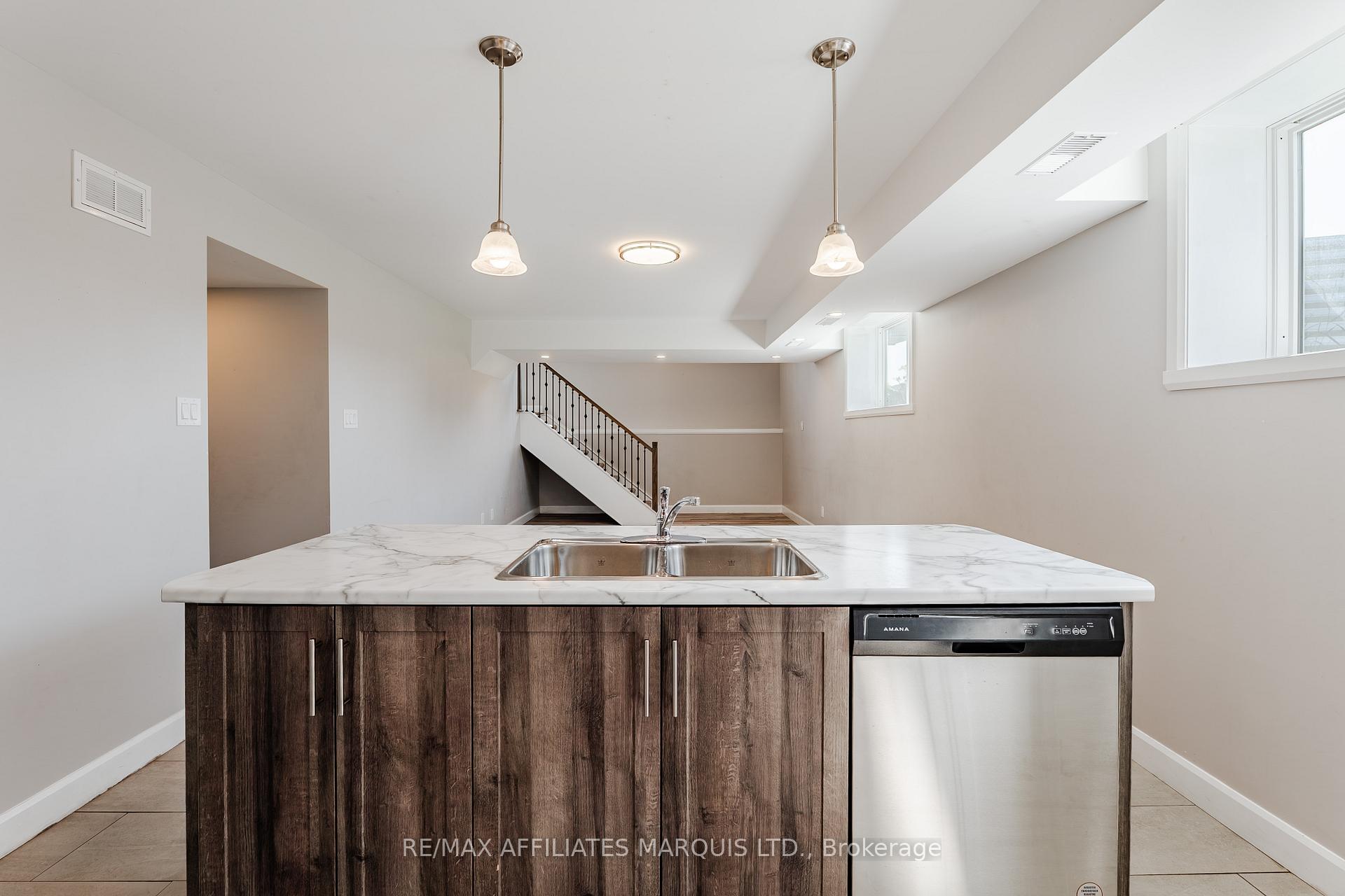 Photo 17 of 2459 Watson Crescent, Cornwall, Cornwall — HOMEH
