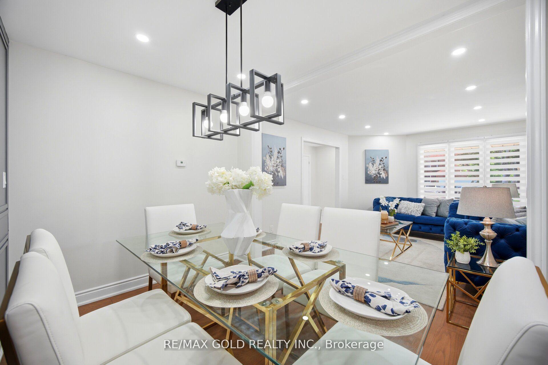 Photo 11 of 37 Lord Simcoe Drive, Brampton, Westgate — HOMEH
