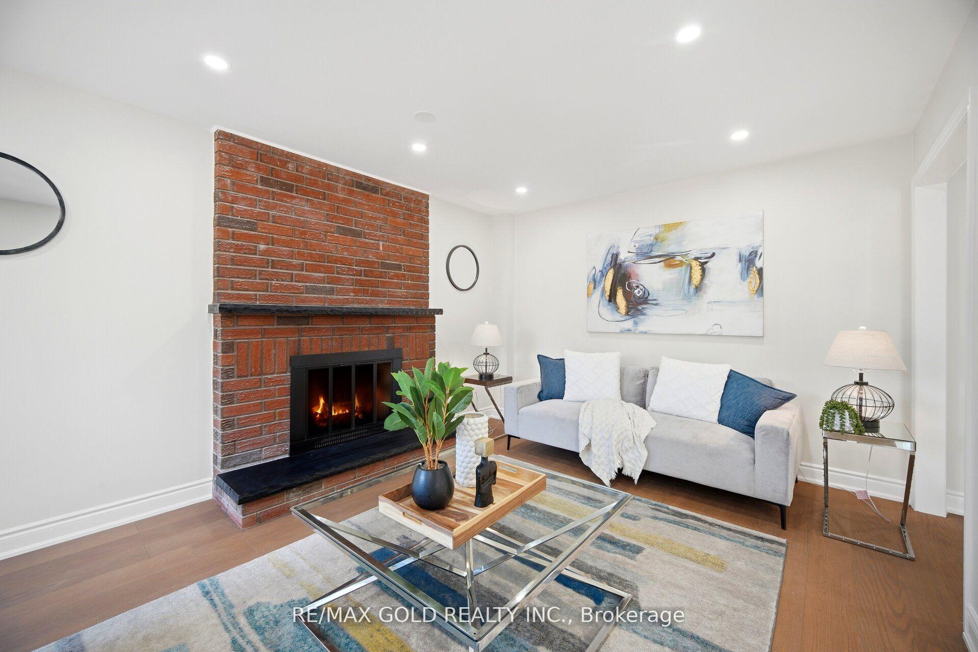 Photo 20 of 37 Lord Simcoe Drive, Brampton, Westgate — HOMEH