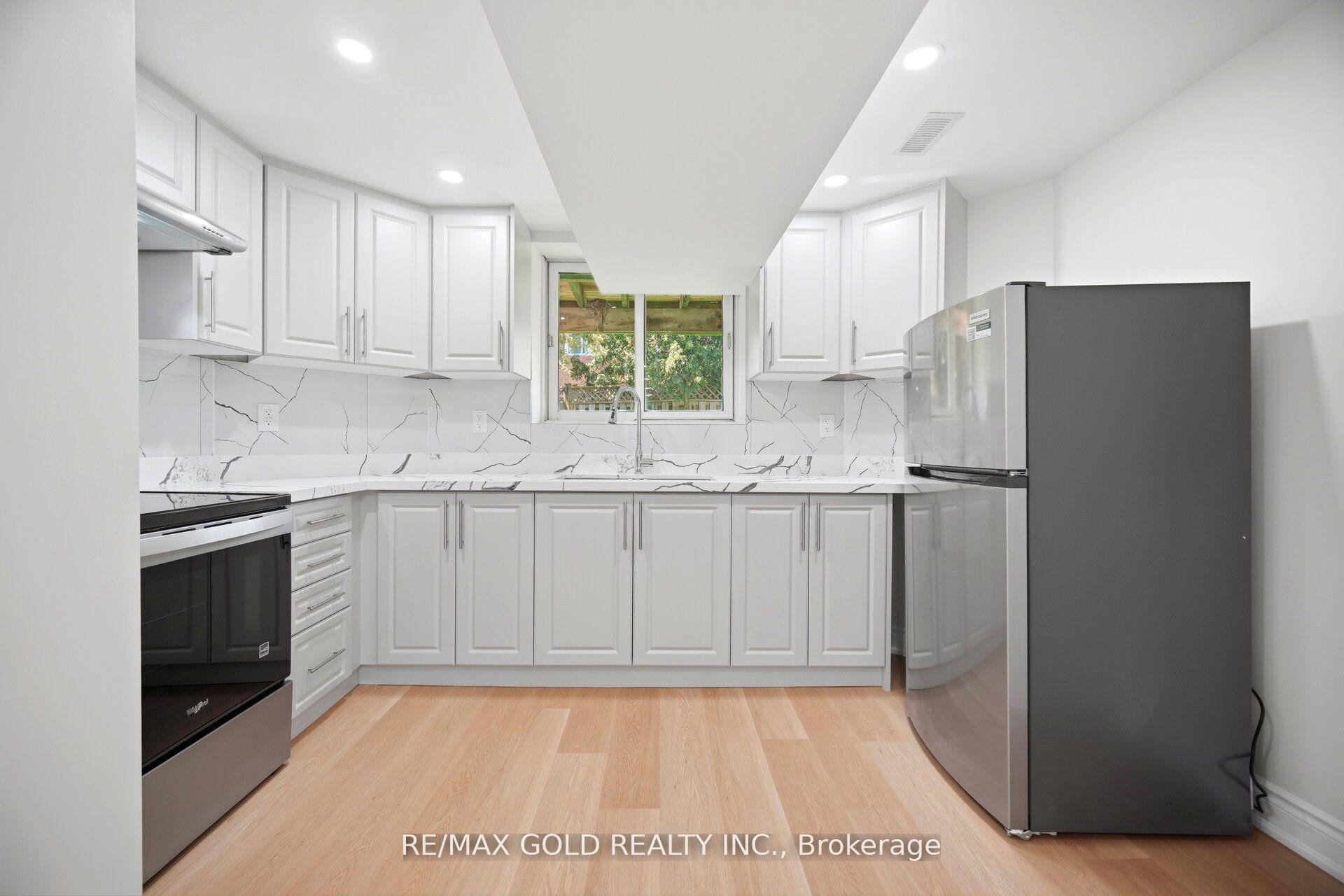 Photo 40 of 37 Lord Simcoe Drive, Brampton, Westgate — HOMEH