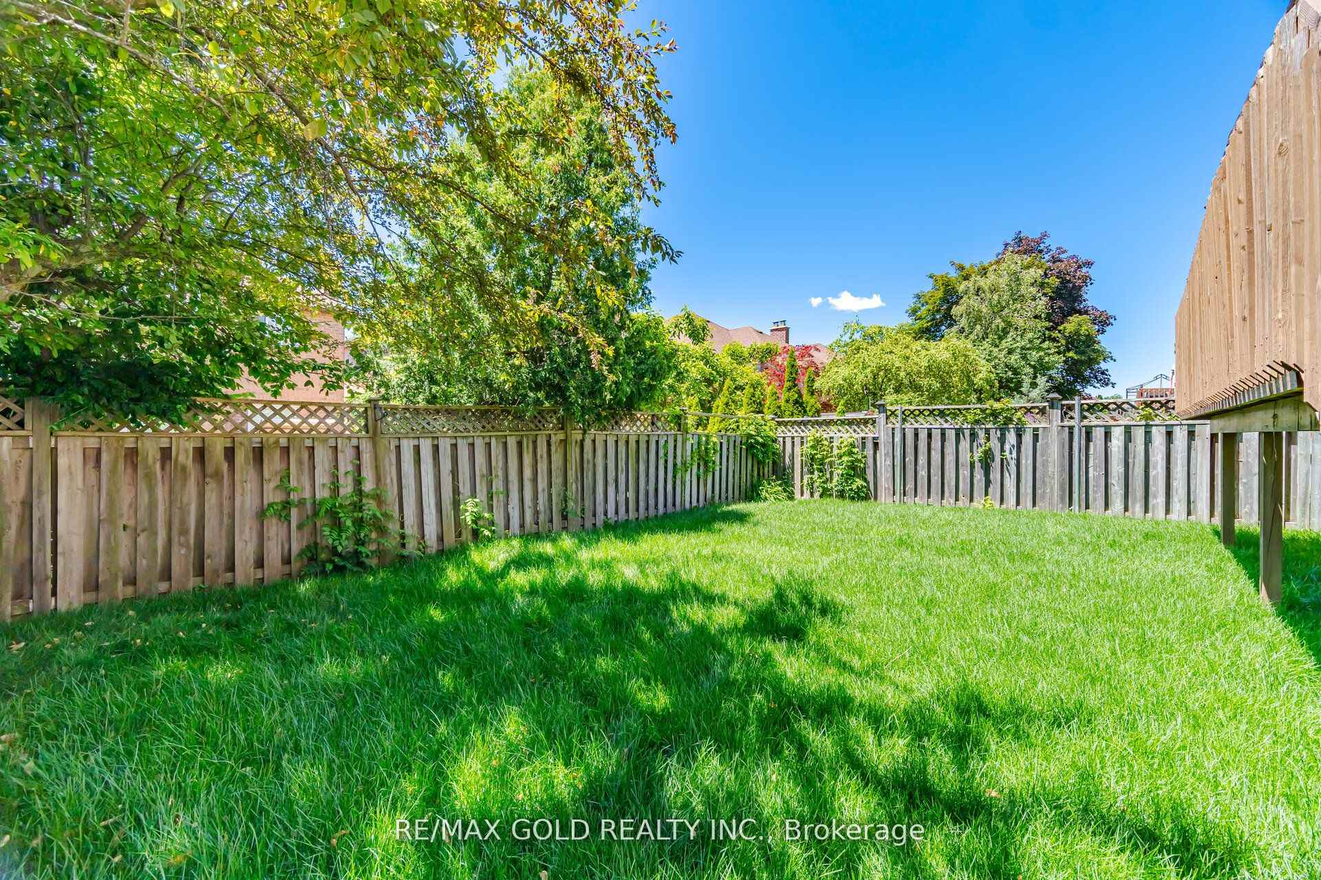 Photo 47 of 37 Lord Simcoe Drive, Brampton, Westgate — HOMEH