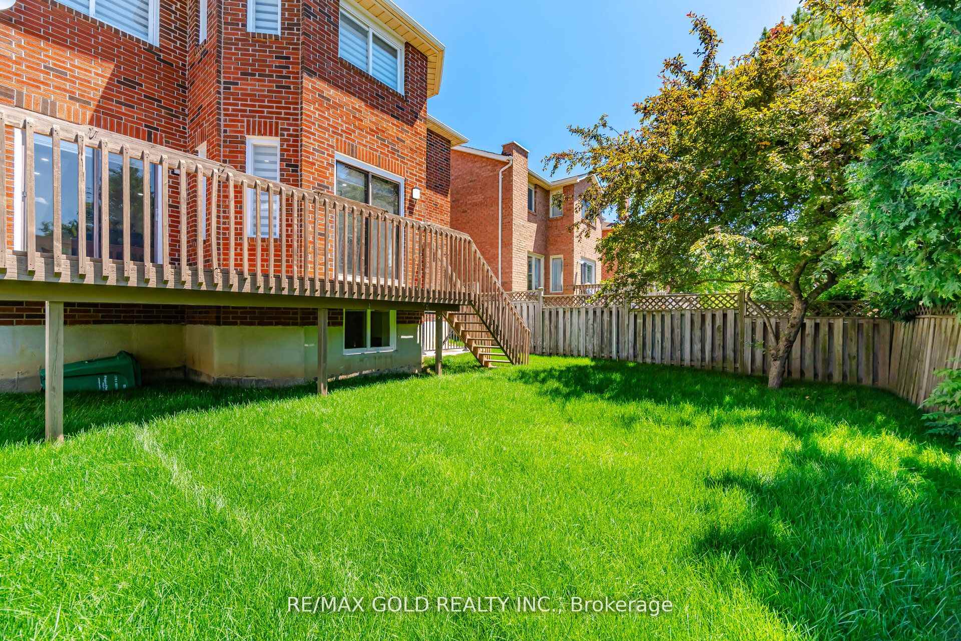 Photo 49 of 37 Lord Simcoe Drive, Brampton, Westgate — HOMEH