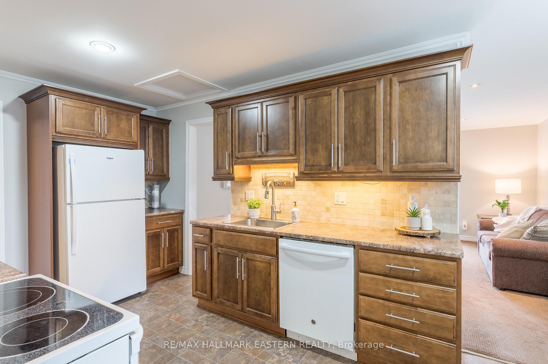 Photo 10 of 584 Paterson Street, Peterborough, Town Ward 3 — HOMEH