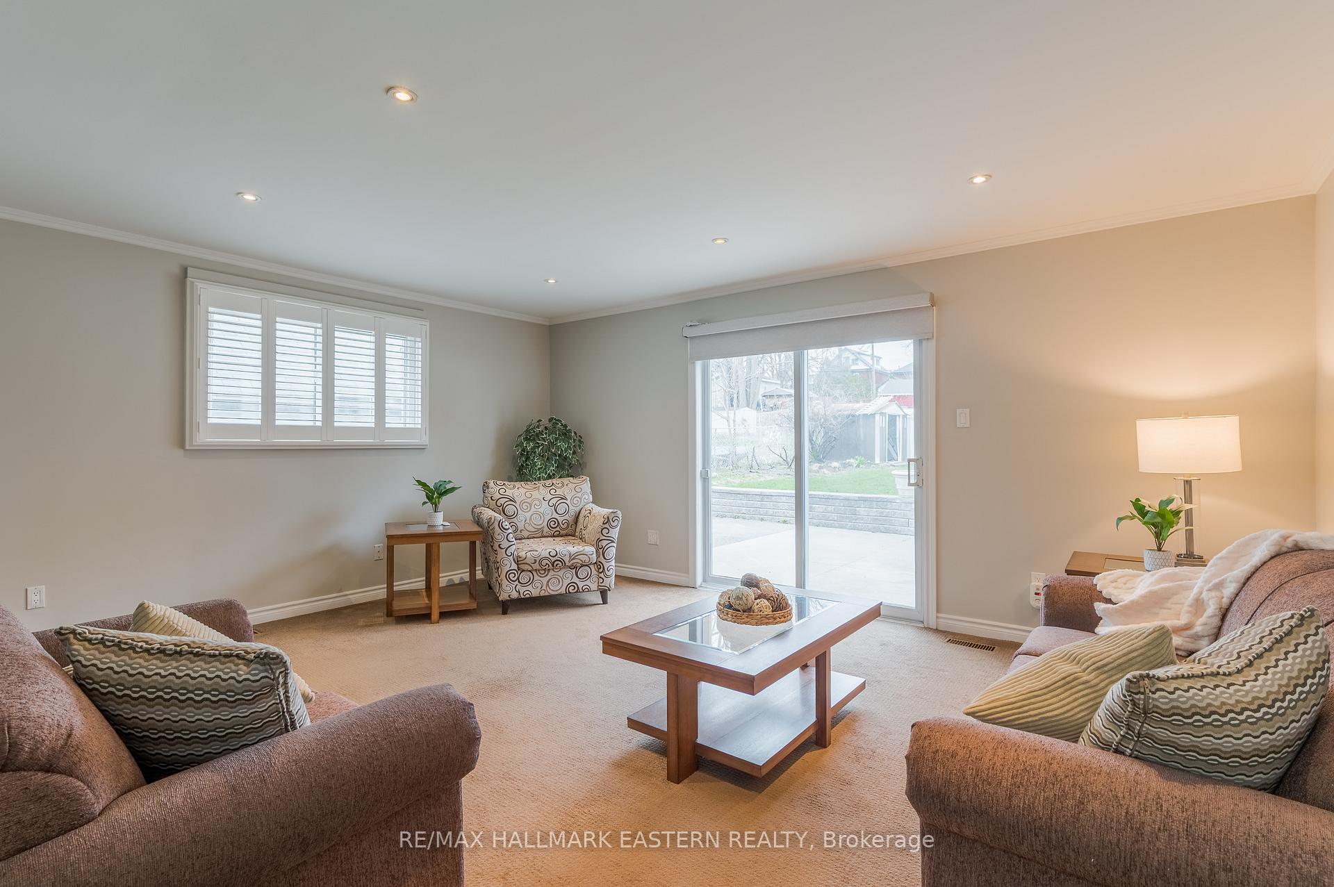 Photo 14 of 584 Paterson Street, Peterborough, Town Ward 3 — HOMEH