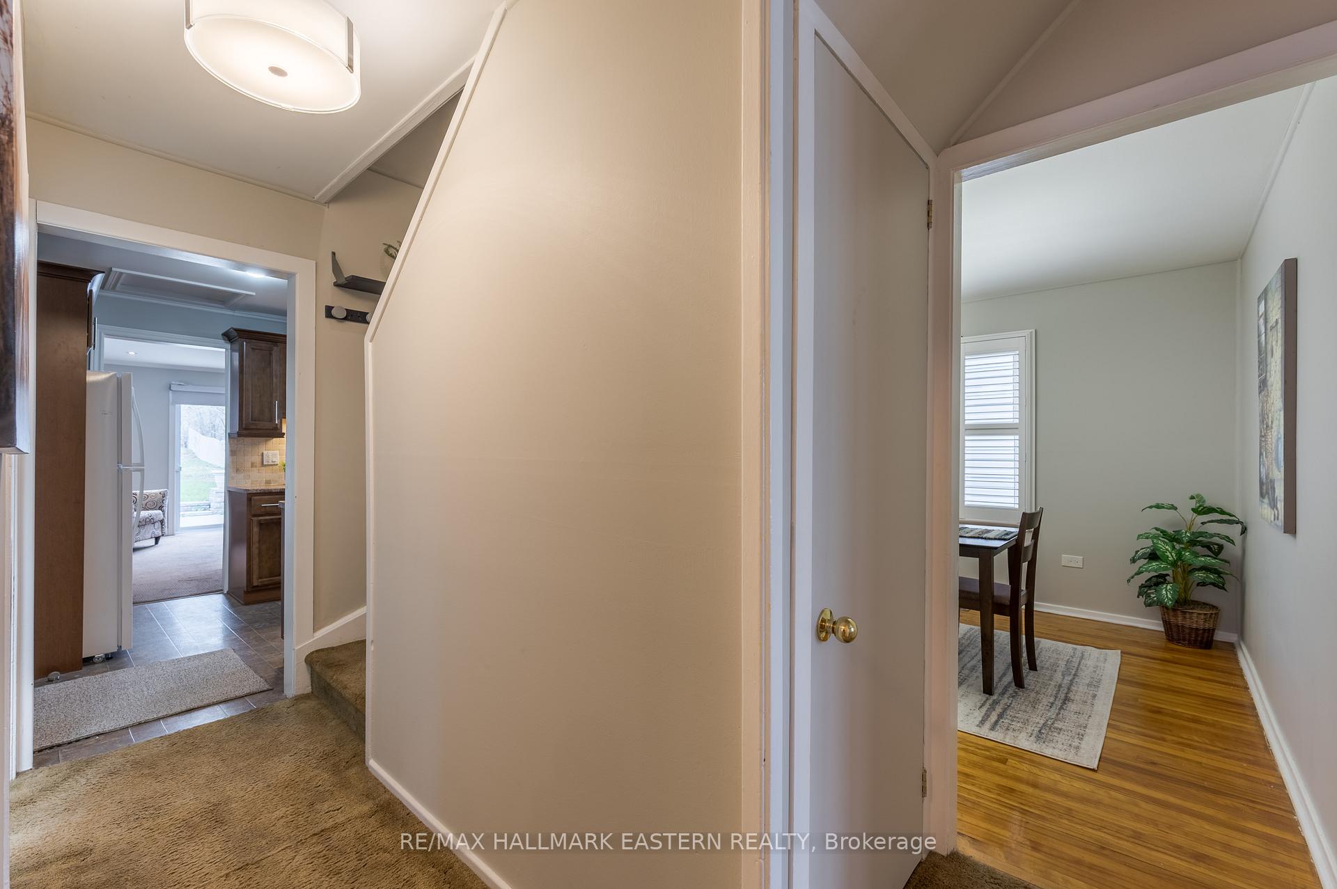 Photo 22 of 584 Paterson Street, Peterborough, Town Ward 3 — HOMEH