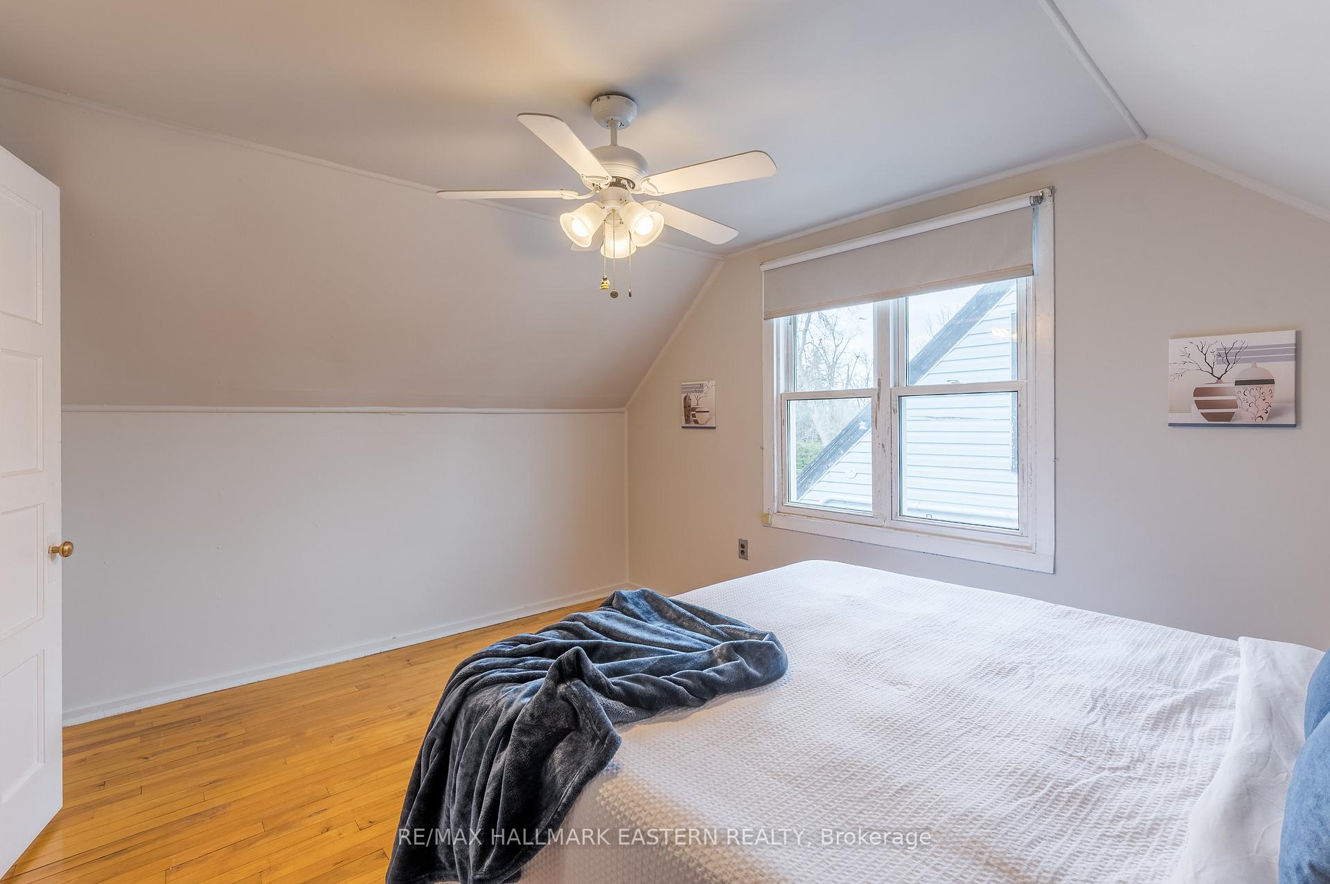 Photo 33 of 584 Paterson Street, Peterborough, Town Ward 3 — HOMEH