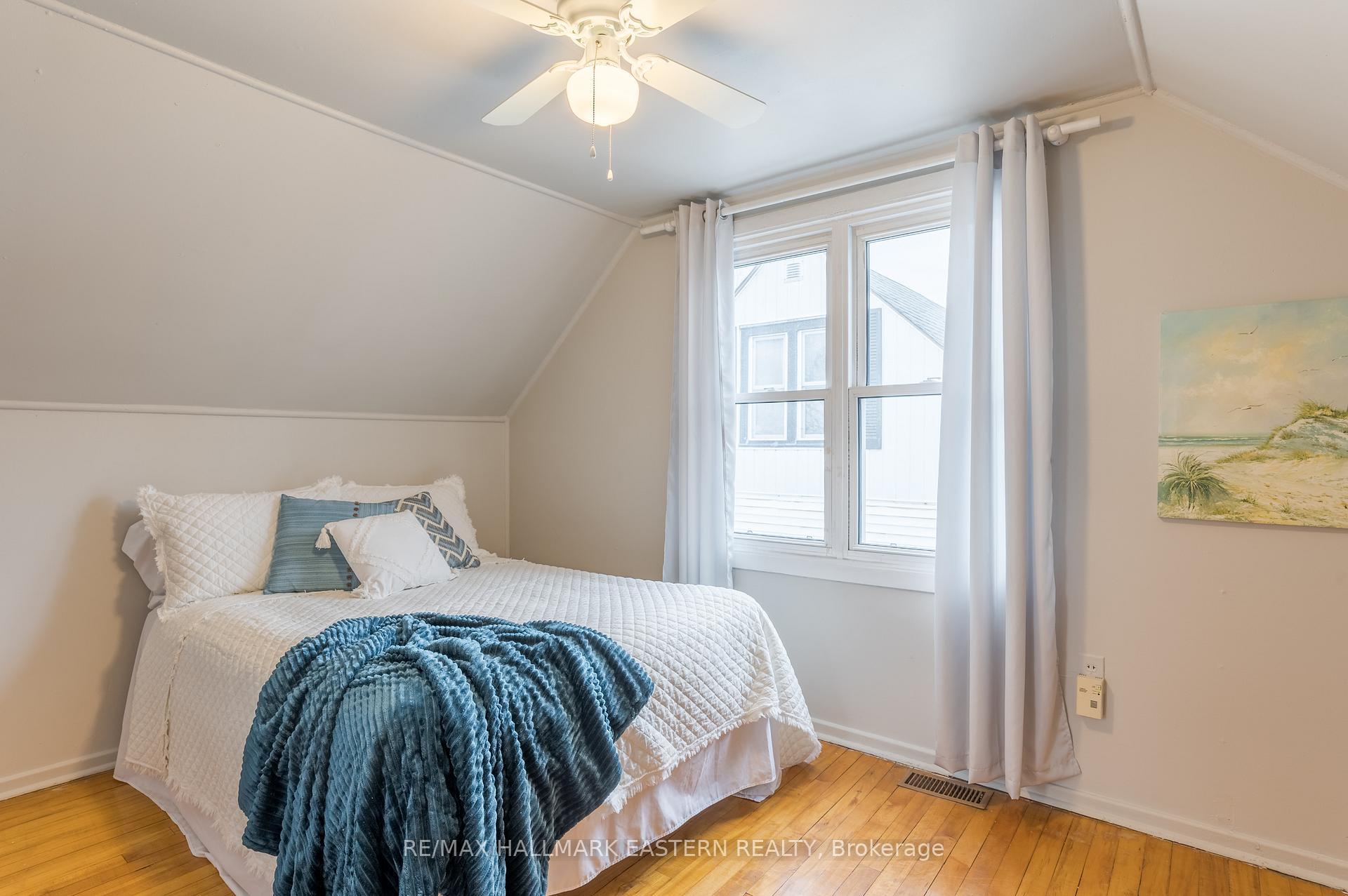 Photo 36 of 584 Paterson Street, Peterborough, Town Ward 3 — HOMEH