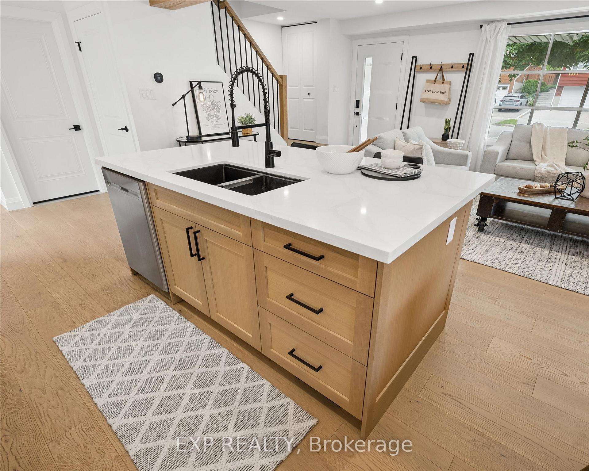 Photo 15 of 257 Laurentian Drive, Kitchener, Laurentian Hills — HOMEH