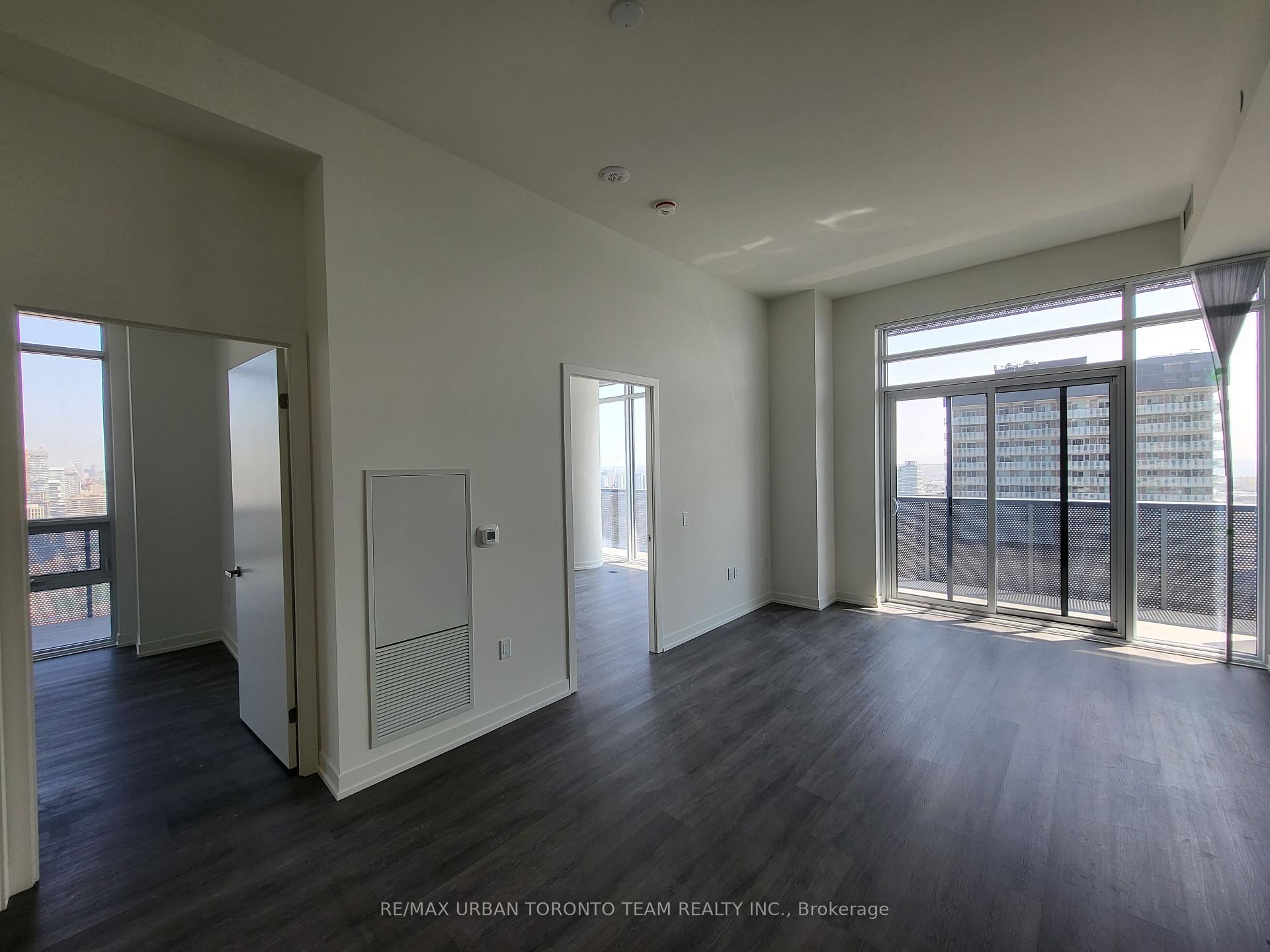 Photo 3 of Unit 5003, 138 Downes Street, Toronto, Waterfront Communities — HOMEH