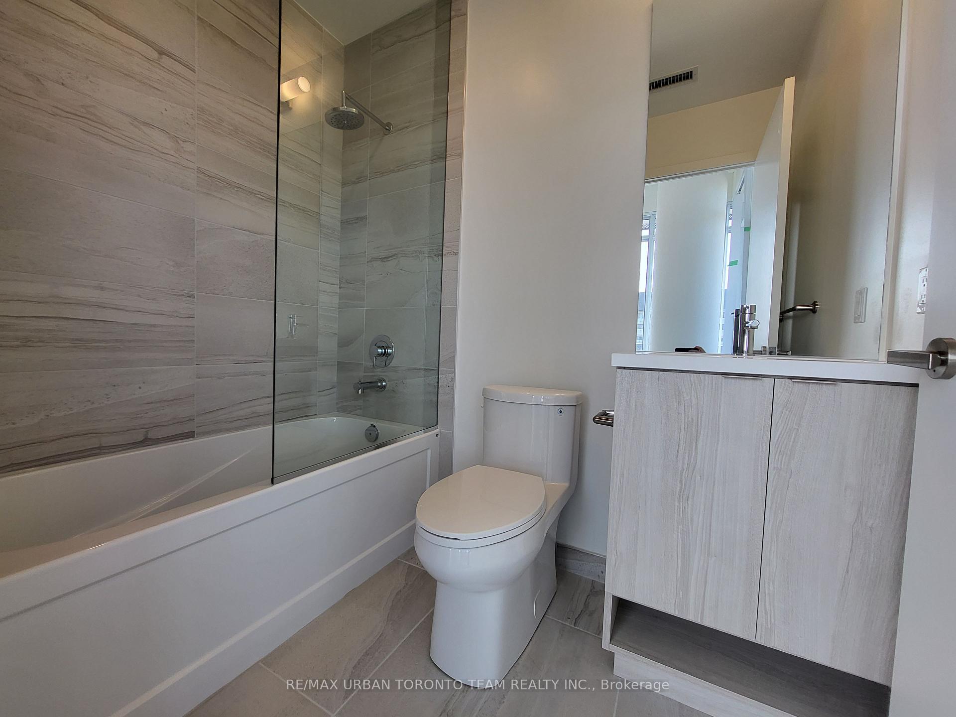 Photo 12 of Unit 5003, 138 Downes Street, Toronto, Waterfront Communities — HOMEH