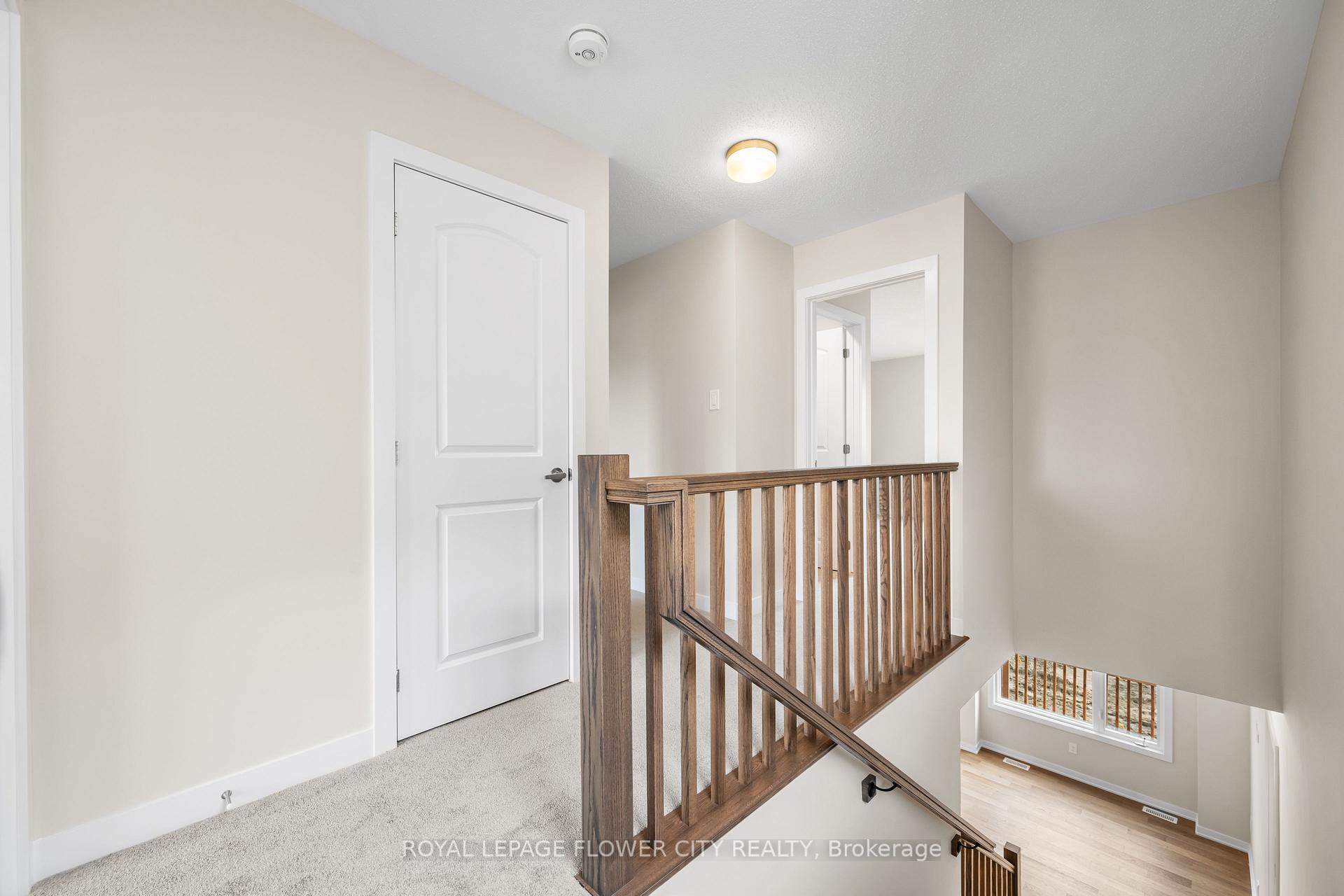 Photo 6 of 283 Les Emmerson Drive, Ottawa, Barrhaven - Heritage Park — HOMEH