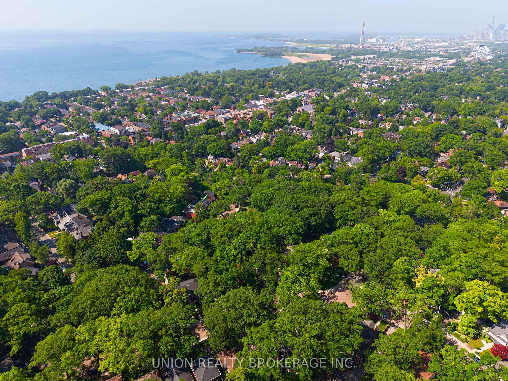 Photo 28 of 51 Pine Crescent, Toronto, The Beaches — HOMEH