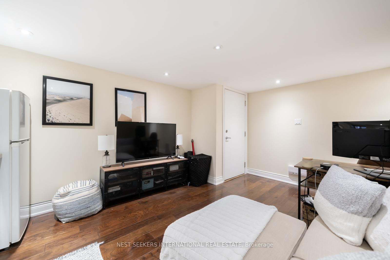 Photo 6 of Unit 7, 963 Avenue Road, Toronto, Yonge-Eglinton — HOMEH