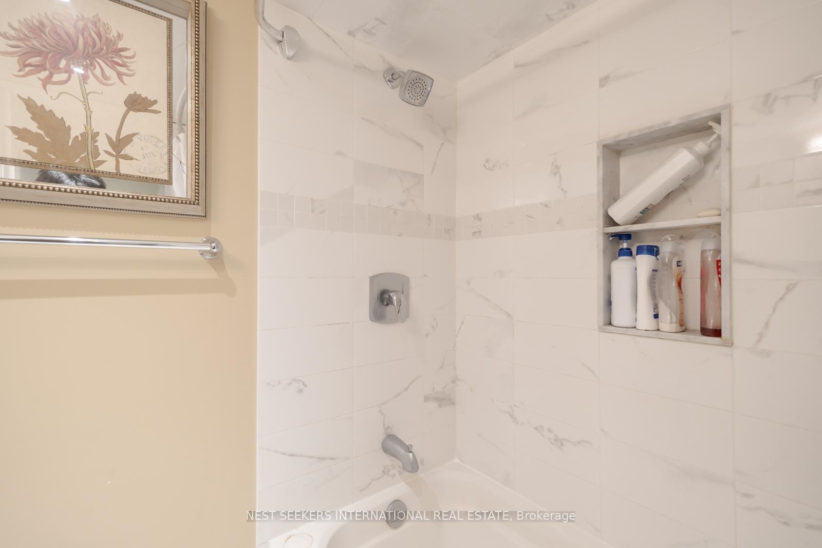 Photo 9 of Unit 7, 963 Avenue Road, Toronto, Yonge-Eglinton — HOMEH