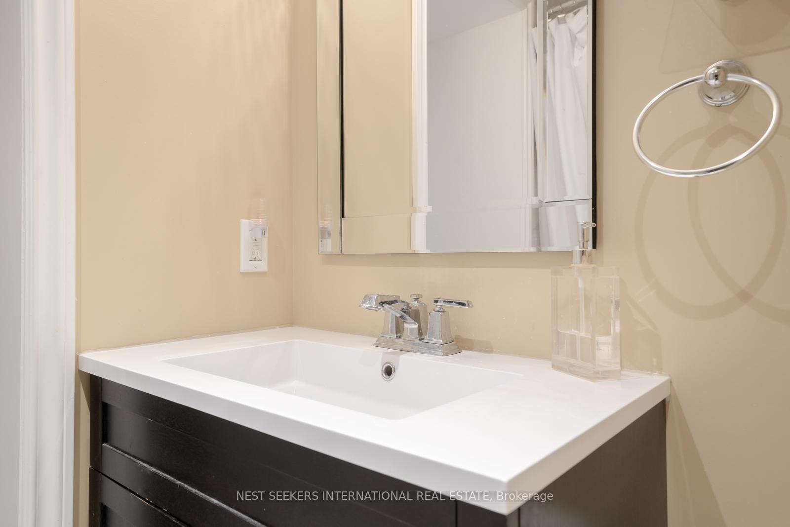 Photo 15 of Unit 7, 963 Avenue Road, Toronto, Yonge-Eglinton — HOMEH