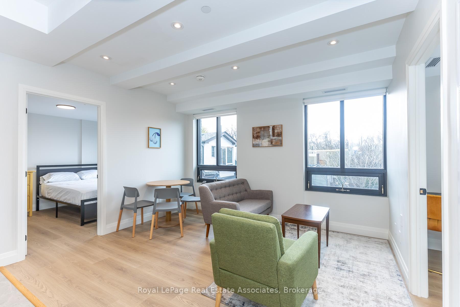 Photo 10 of Unit 204, 1000 Bathurst Street, Toronto, The Annex — HOMEH