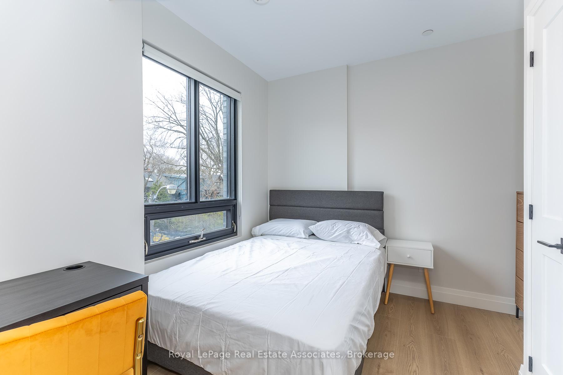 Photo 12 of Unit 204, 1000 Bathurst Street, Toronto, The Annex — HOMEH