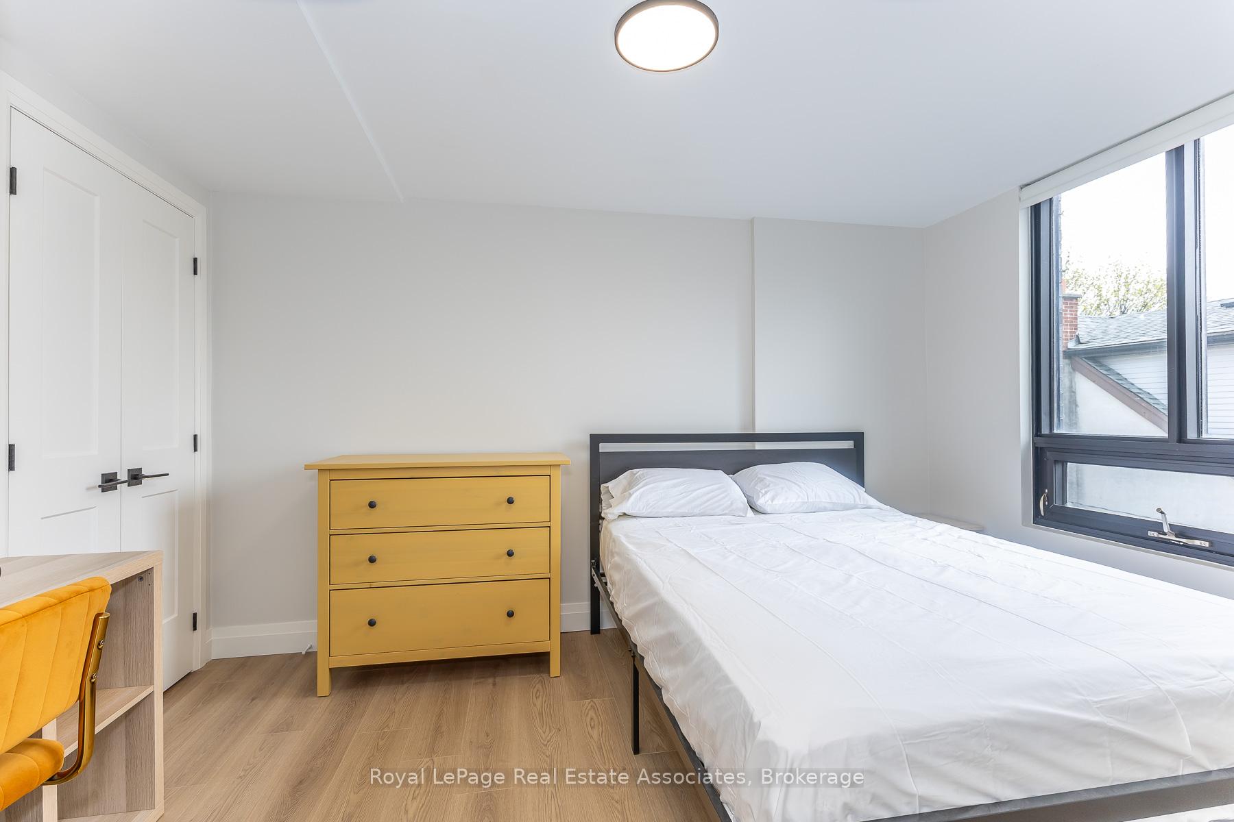 Photo 15 of Unit 204, 1000 Bathurst Street, Toronto, The Annex — HOMEH