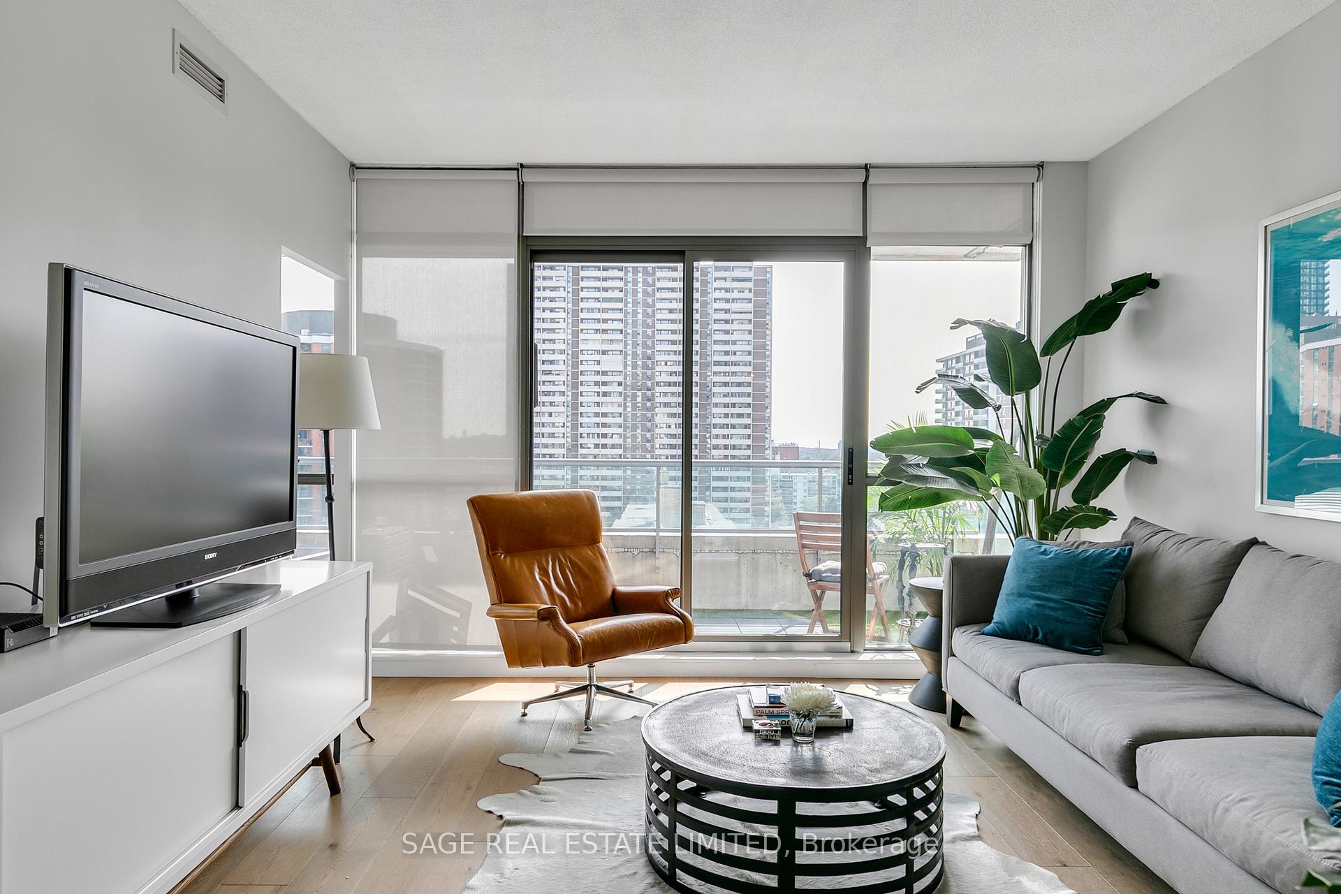 Photo 6 of Unit 1305, 285 Mutual Street, Toronto, Church-Yonge Corridor — HOMEH