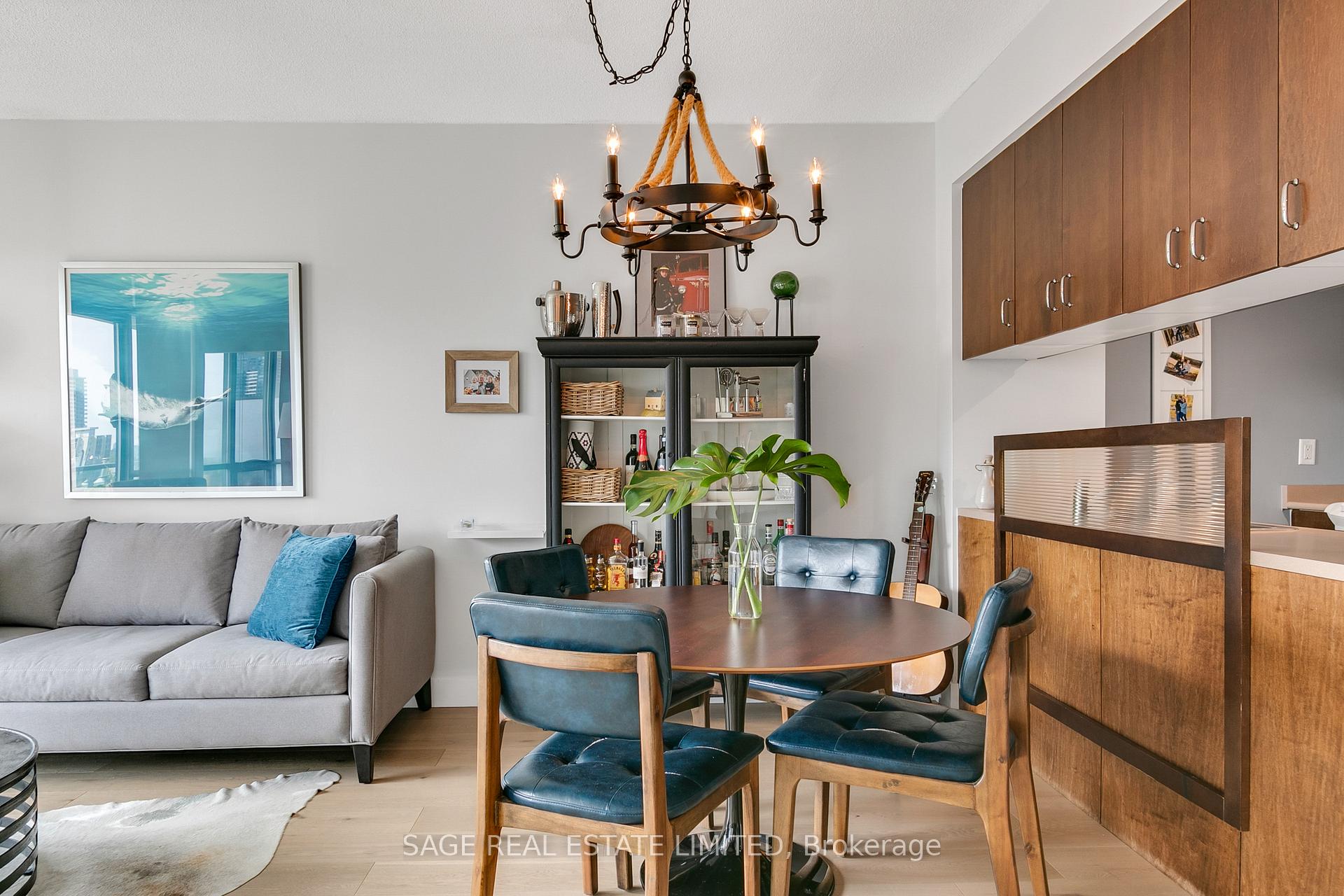 Photo 8 of Unit 1305, 285 Mutual Street, Toronto, Church-Yonge Corridor — HOMEH