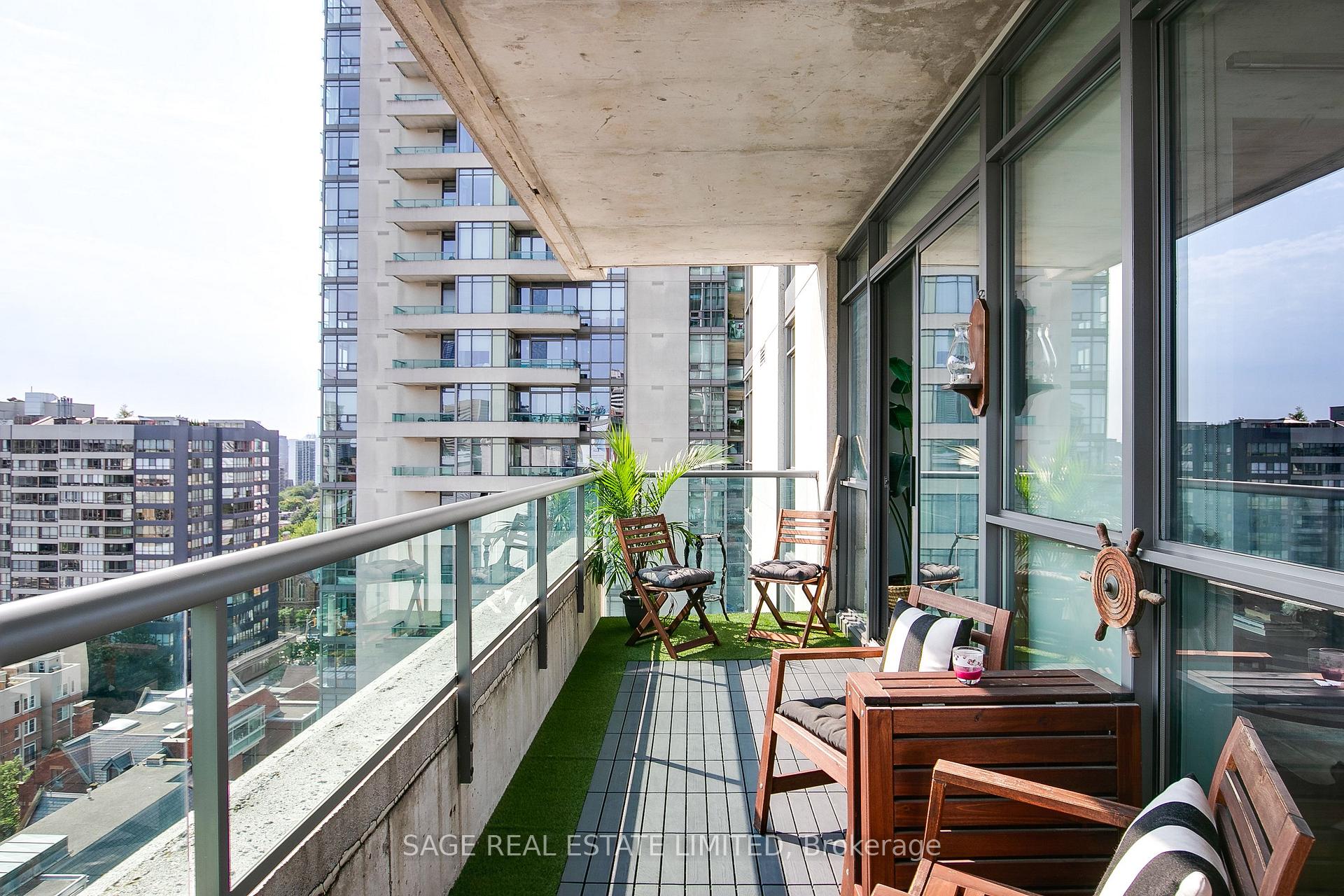 Photo 19 of Unit 1305, 285 Mutual Street, Toronto, Church-Yonge Corridor — HOMEH
